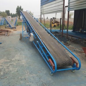 12米移動(dòng)升降皮帶機(jī)